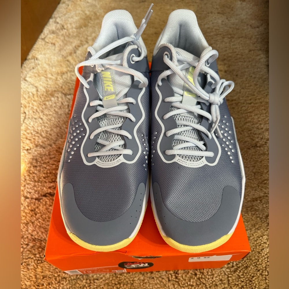 NIB, Nike Fly-By Mid 3, Multiple Sizes